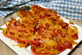 Crunchy 4-Ingredient Pepper Pizza Bites! A Super Bowl Hit!